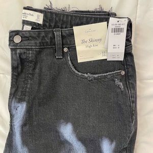 Abercrombie & Fitch Curve Love The Skinny High Rise - Black